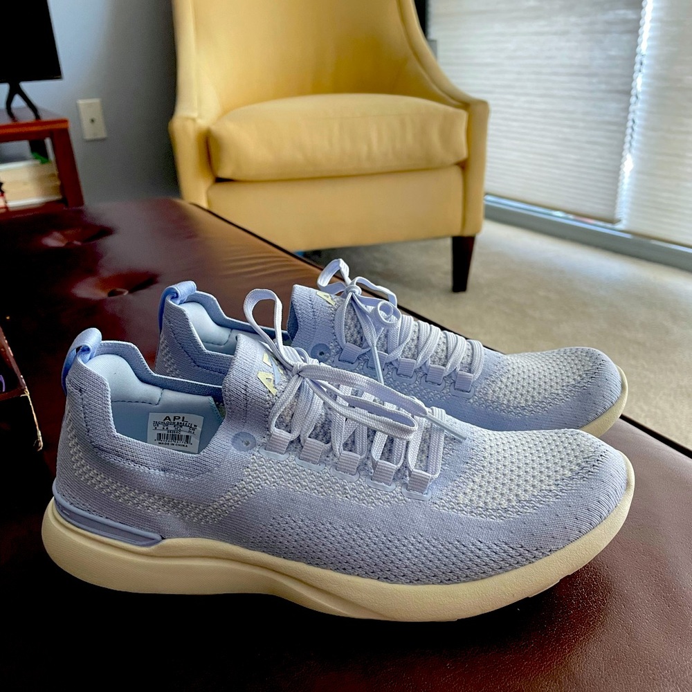 NWOT techloom breeze 8